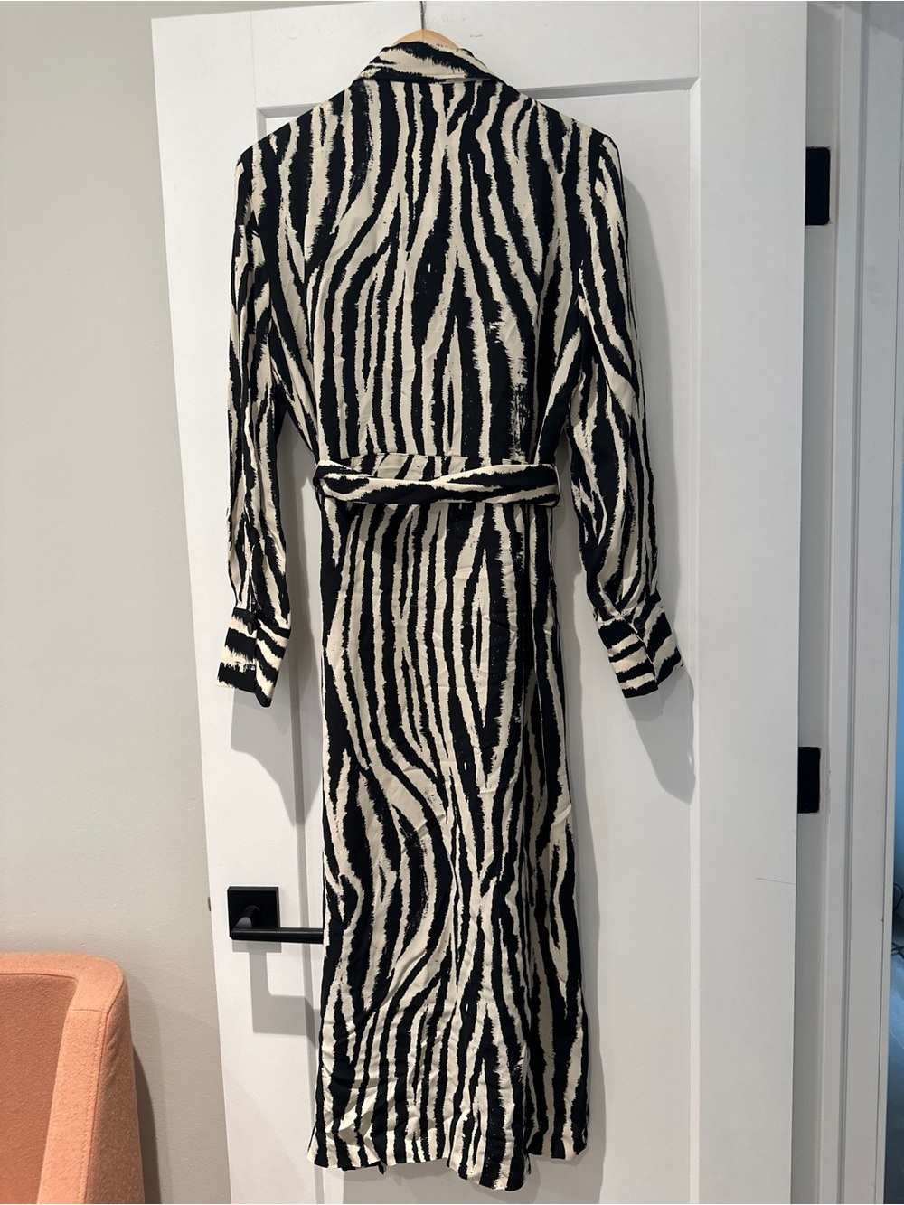 NWOT Massimo Dutti Black and Cream Zebra-Print Maxi Shirt Dress - Picture 3 of 5